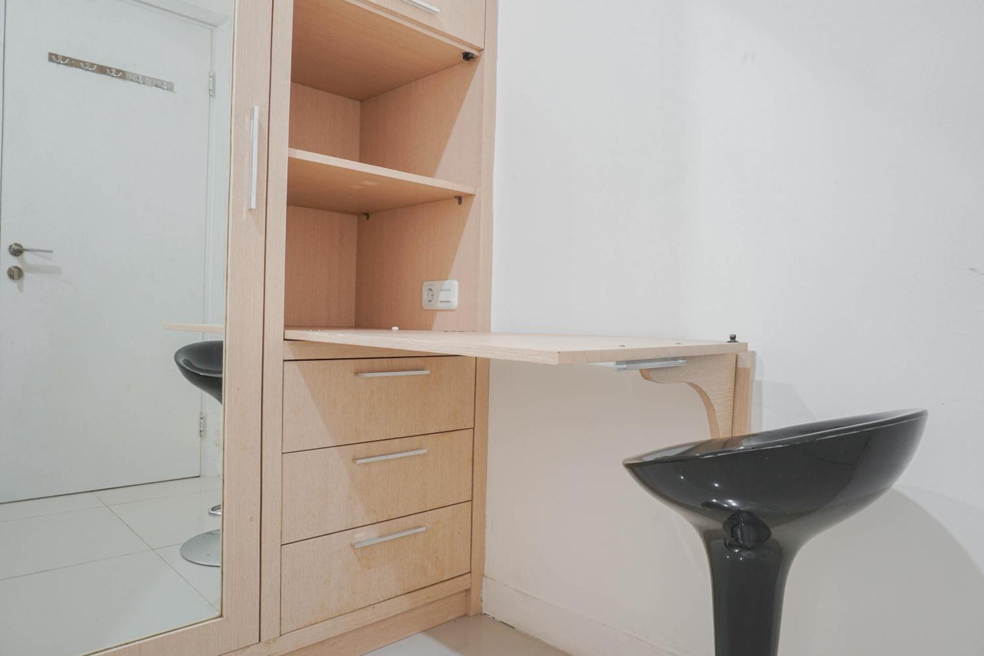 Cozy At 2br Pramuka Near Shopping Center By Travelio Apartemen Jakarta