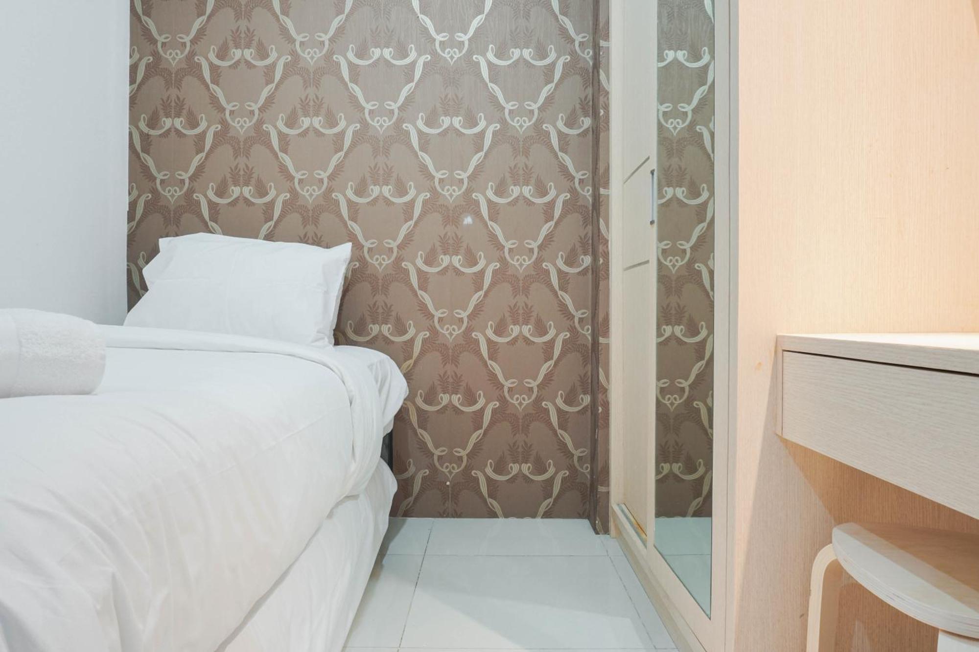 Cozy At 2br Pramuka Near Shopping Center By Travelio * Jakarta